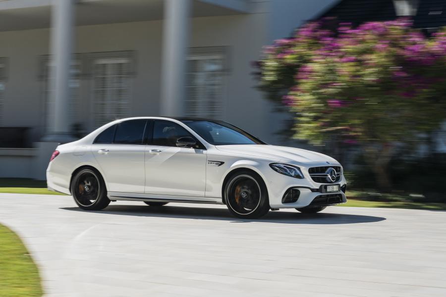  Mercedes-AMG E63 S 4Matic+ 2017 года  (AU) (фото 11 из 40)
